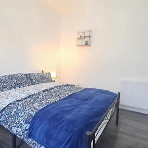 https://cosy-room-in-manor-park.cambridgehotelsuk.com